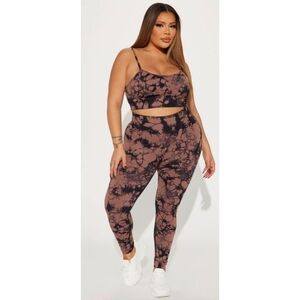Fashion Nova Black and Brown Tie-Dye Active Set